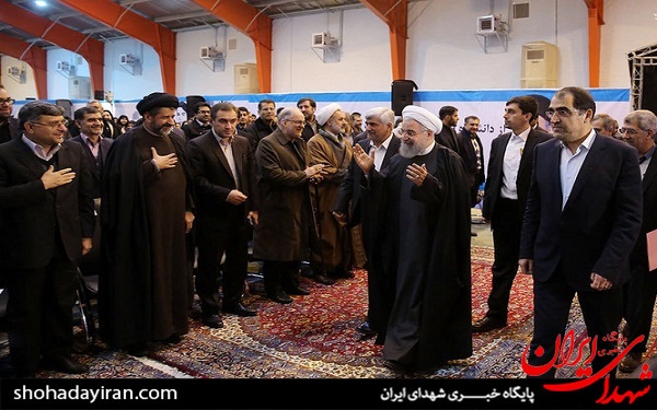 عکس/ حاشیه های مراسم روز دانشجو با حضور روحانی