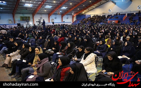 عکس/ حاشیه های مراسم روز دانشجو با حضور روحانی