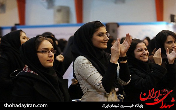 عکس/ حاشیه های مراسم روز دانشجو با حضور روحانی