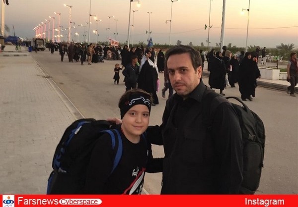 مجری معروف و فرزندش در پیادهروی اربعین+عکس مجری معروف و فرزندش در پیادهروی اربعین+عکس