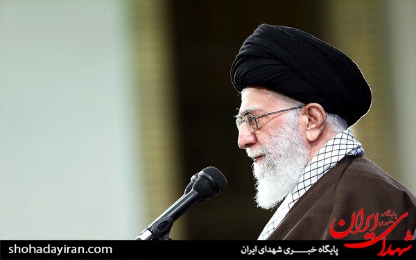 عکس/ دیداری بسیجی با امام خامنه ای