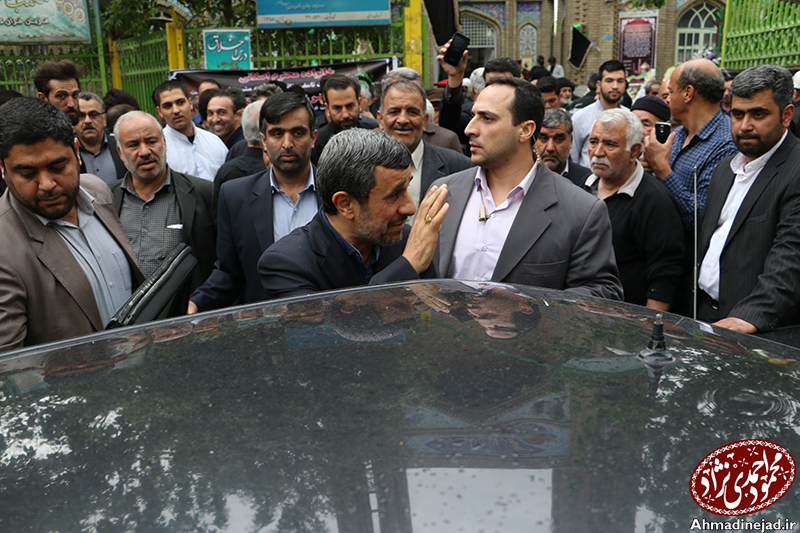 احمدی‌نژاد در مسجد المهدی(عج) دولت‌آباد +عکس