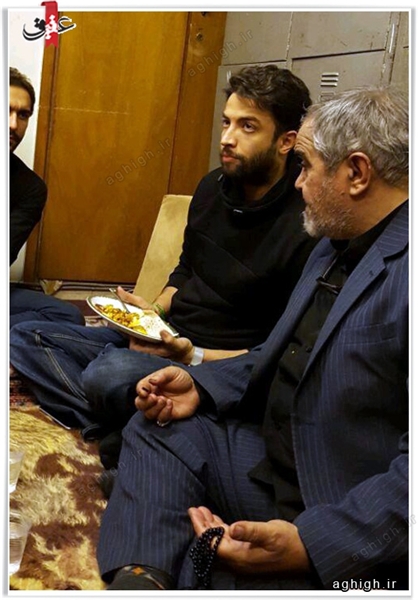 سلفی بنیامین بهادری با مداح اهلبیت(ع) سلفی بنیامین بهادری با مداح اهلبیت(ع)