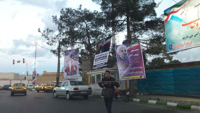 استقبال گسترده بنرها از ورود رییس جمهور+عکس استقبال گسترده بنرها از ورود رییس جمهور+عکس