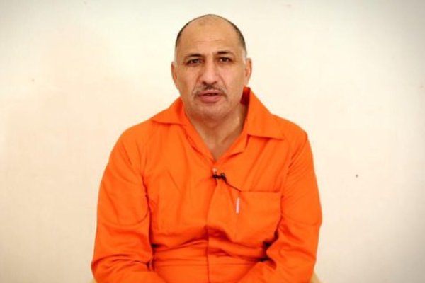 اعدام فجیع یک مرد عراقی به دست جلاد داعش + عکس اعدام فجیع یک مرد عراقی به دست جلاد داعش + عکس