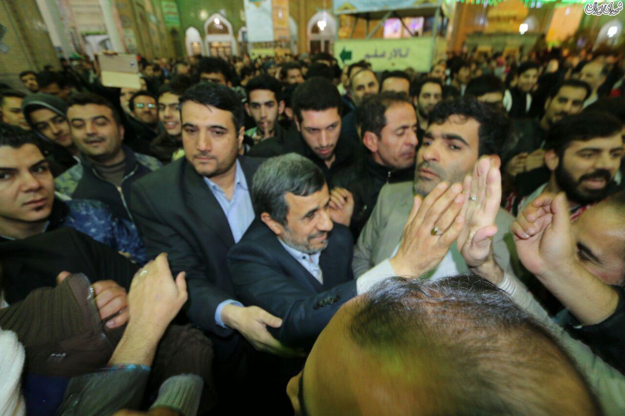 احمدی نژاد در حرم حضرت عبدالعظیم(ع)+تصاویر