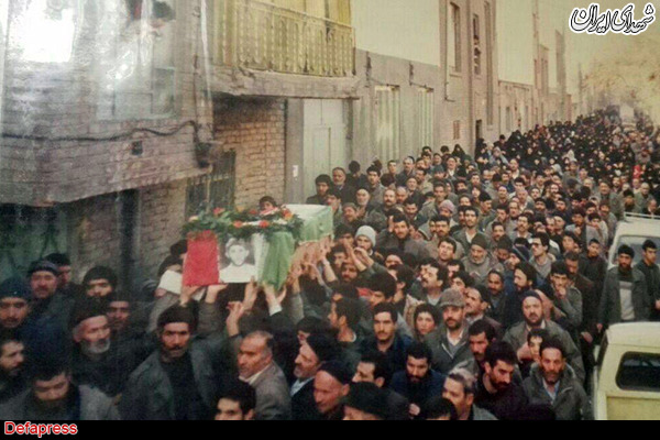 میخواهم با سند شهادت پسرم به دیدار خدا بروم میخواهم با سند شهادت پسرم به دیدار خدا بروم