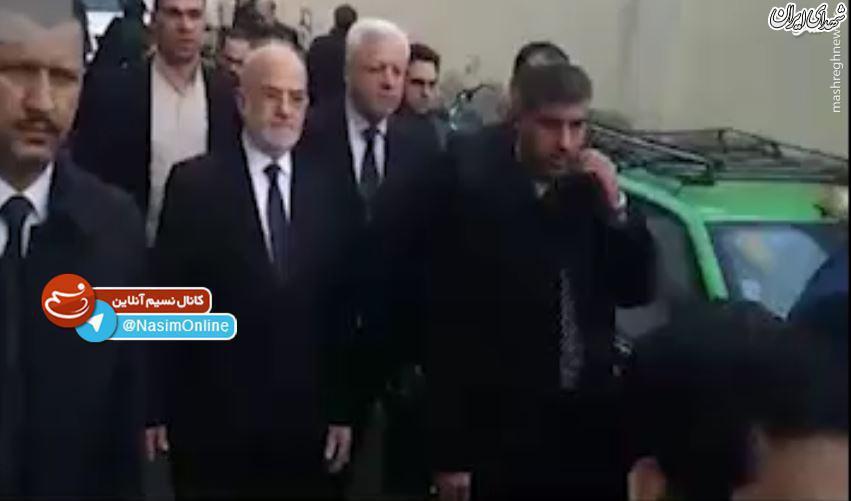 اقامه نماز بر پیکر هاشمی توسط رهبر انقلاب/حضور گسترده مردم در مراسم تشییع + عکس اقامه نماز بر پیکر هاشمی توسط رهبر انقلاب/حضور گسترده مردم در مراسم تشییع + عکس