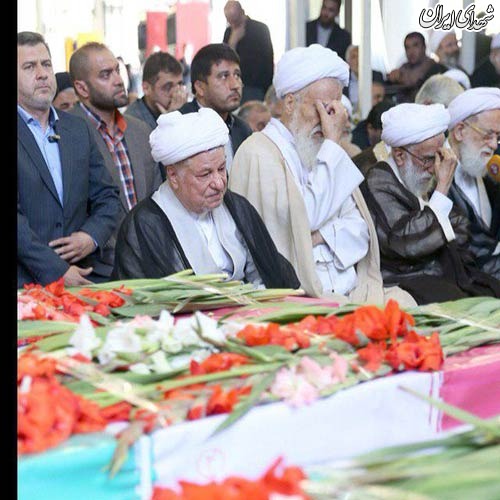 اشک هاشمی در تشییع قربانیان 