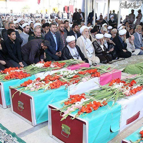 اشک هاشمی در تشییع قربانیان 