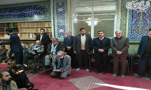 احمدی نژاد در ترحیم همسر خواهرش+عکس
