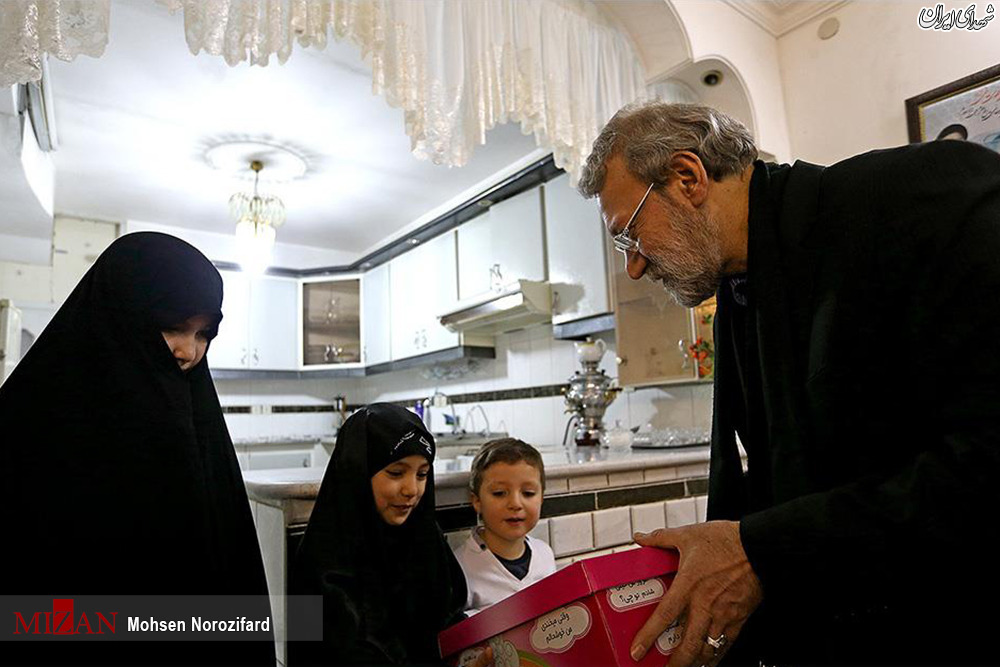 دیدار رئیس مجلس با خانواده شهدای مدافع حرم دیدار رئیس مجلس با خانواده شهدای مدافع حرم