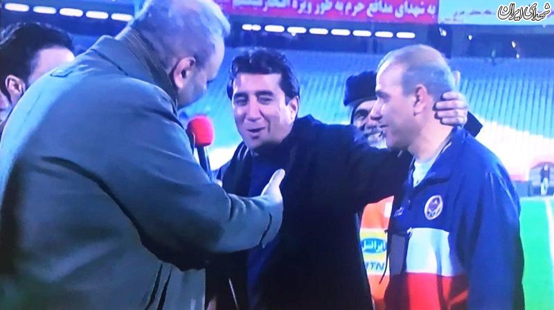 اعتراض تند اعتراض تند