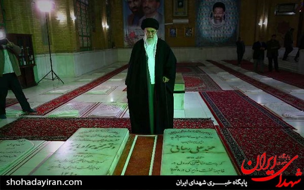عکس/ حضور رهبر انقلاب در مرقد مطهر امام راحل و گلزار شهدای بهشت زهرا