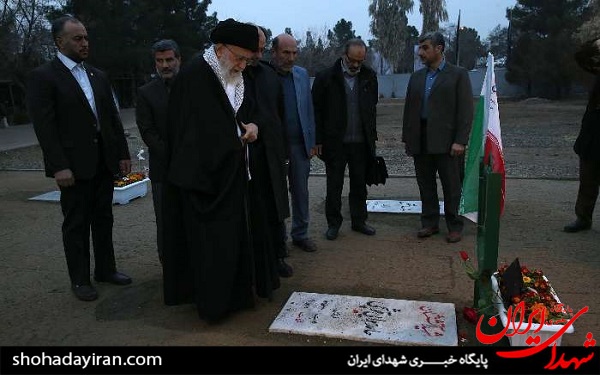 عکس/ حضور رهبر انقلاب در مرقد مطهر امام راحل و گلزار شهدای بهشت زهرا