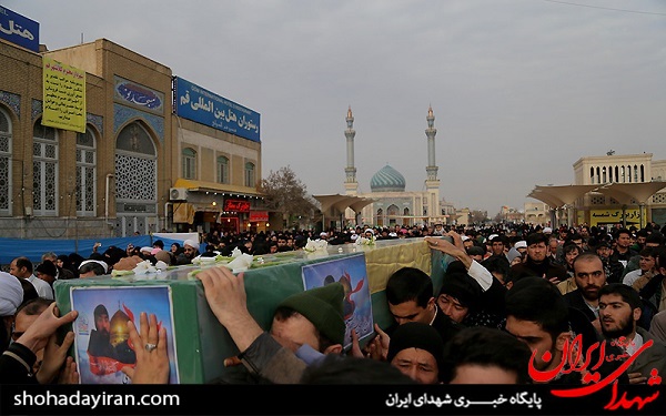 عکس/تشییع پیکر شهید مدافع حرم محمد یونس ابراهیمی در قم
