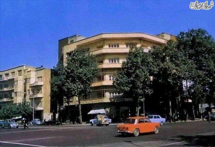 چهارراه ولی عصر تهران در سال 1345 +عکس