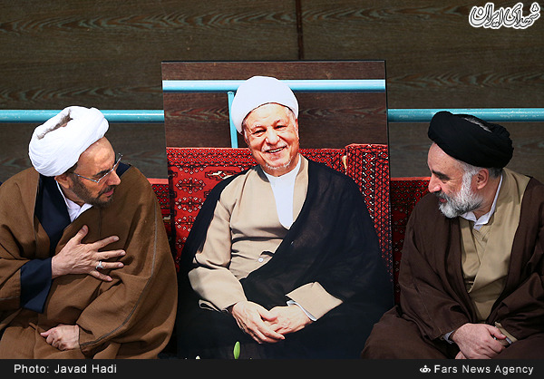 تصویری جالب در مراسم مرحوم هاشمی +عکس