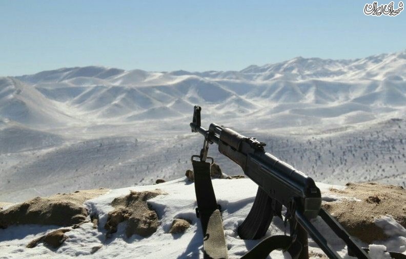 مجاهدت رزمندگان مقاومت در برف و سرما+ تصاویر مجاهدت رزمندگان مقاومت در برف و سرما+ تصاویر