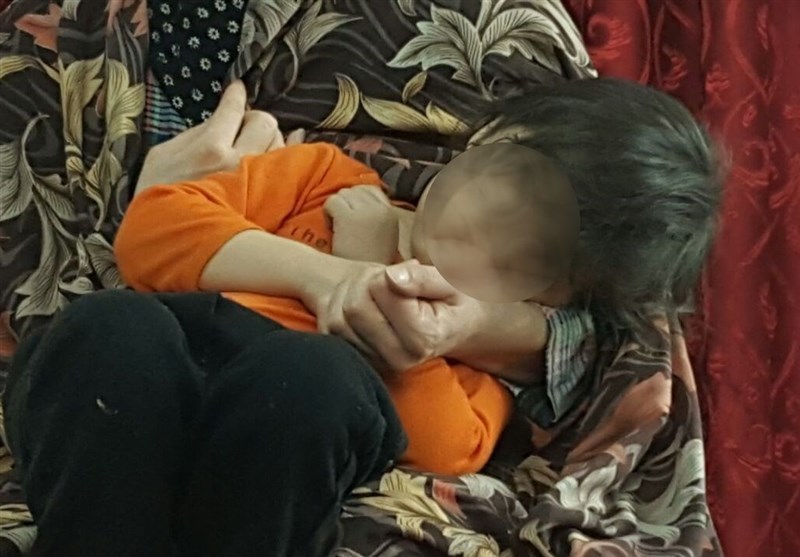 فاصله ۴۰ میلیونی دخترک ۳ساله تا آغوش پدر فاصله ۴۰ میلیونی دخترک ۳ساله تا آغوش پدر