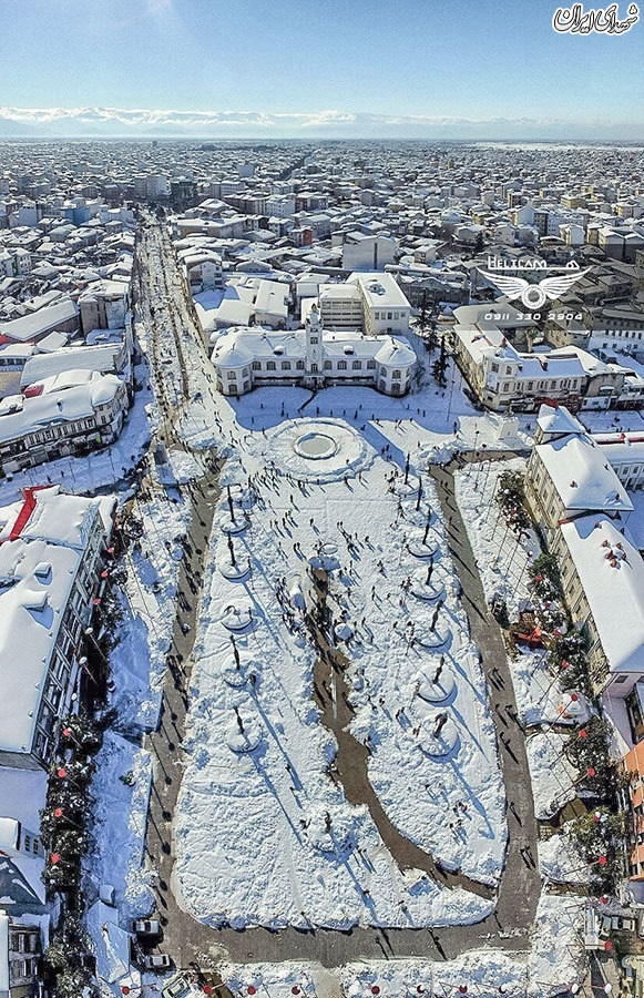 نمایی دیدنی از رشتِ پوشیده از برف +عکس