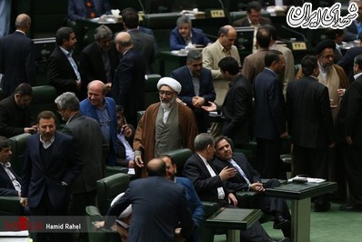 نمایندگانی که جلوی وزرا زانو زده از آنها...! نمایندگانی که جلوی وزرا زانو زده از آنها...!