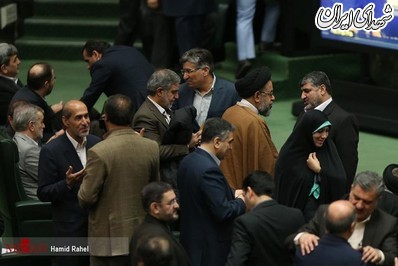 نمایندگانی که جلوی وزرا زانو زده از آنها...! نمایندگانی که جلوی وزرا زانو زده از آنها...!