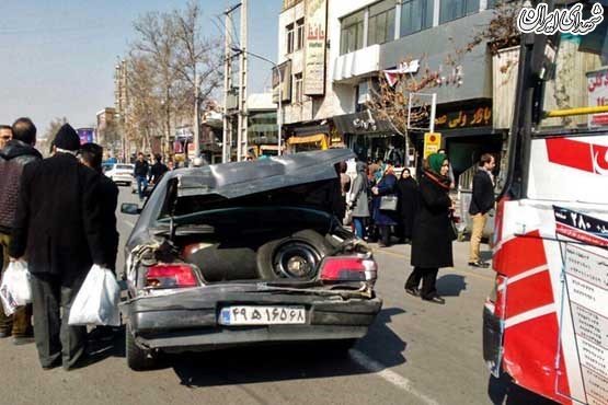 برخورد اتوبوس با عابران پیاده در کرج +عکس برخورد اتوبوس با عابران پیاده در کرج +عکس