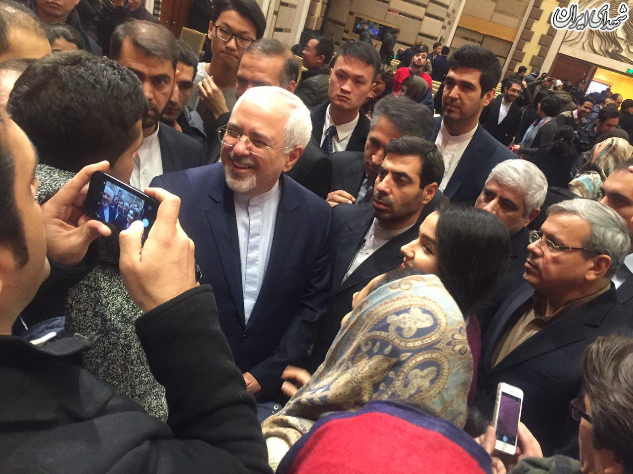 از حقوقی انسانی ما دفاع کنید آقای ظریف! از حقوقی انسانی ما دفاع کنید آقای ظریف!