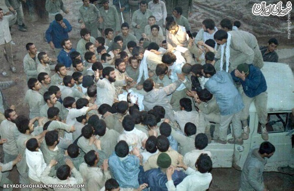 وداع رزمندگان لشکر امام حسین با فرمانده+عکس