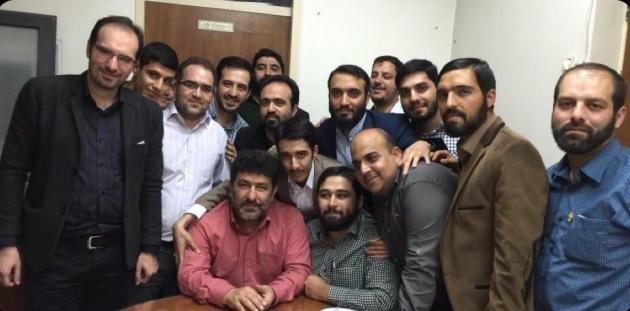 هدیه روز معلم شاگردان به مداح معروف +عکس