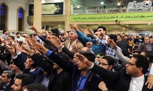 می‌گویند ایران در خلیج فارس رزمایش نداشته باشد چه غلط‌ها!