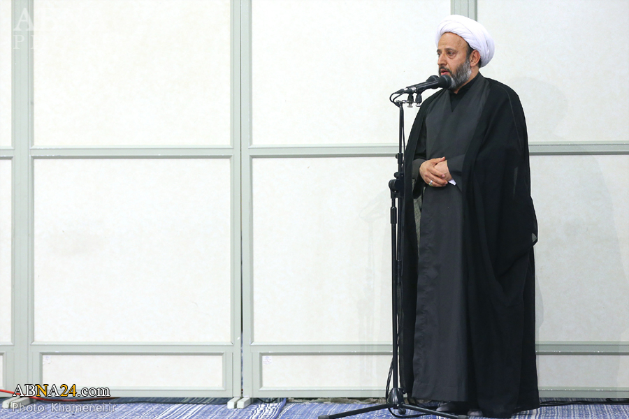 تصاویر/ مراسم عزاداری شهادت امام کاظم(ع) با حضور رهبر انقلاب تصاویر/ مراسم عزاداری شهادت امام کاظم(ع) با حضور رهبر انقلاب