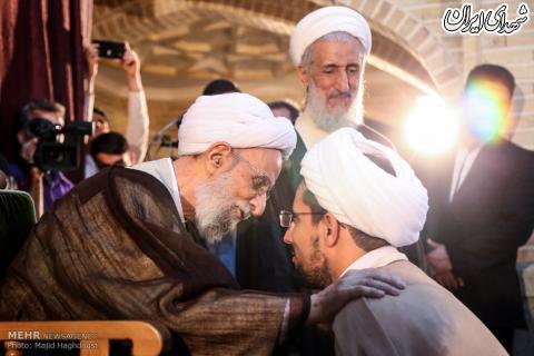 عمامه‌گذاری ‌طلاب با حضور علامه مصباح+عکس