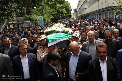 تشییع پیکر مرحوم حسین‌زاده منتخب مراغه+عکس