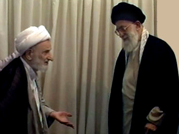 دعایی که آیتالله بهجت خواندن آن را به رهبر انقلاب توصیه کردند دعایی که آیتالله بهجت خواندن آن را به رهبر انقلاب توصیه کردند