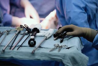 آقای هاشمی، این دختر منتظر است تا بمیرد! آقای هاشمی، این دختر منتظر است تا بمیرد!