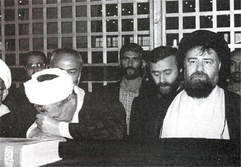 مرحوم حاج احمد خمینی از چه چیزی انتقاد میکرد؟ مرحوم حاج احمد خمینی از چه چیزی انتقاد میکرد؟