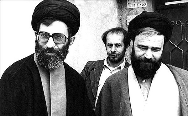 مرحوم حاج احمد خمینی از چه چیزی انتقاد میکرد؟ مرحوم حاج احمد خمینی از چه چیزی انتقاد میکرد؟