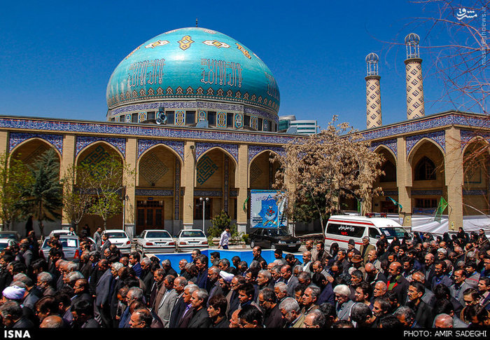عکس/ تشییع پیکر جانباز شهید حسین‌زاده