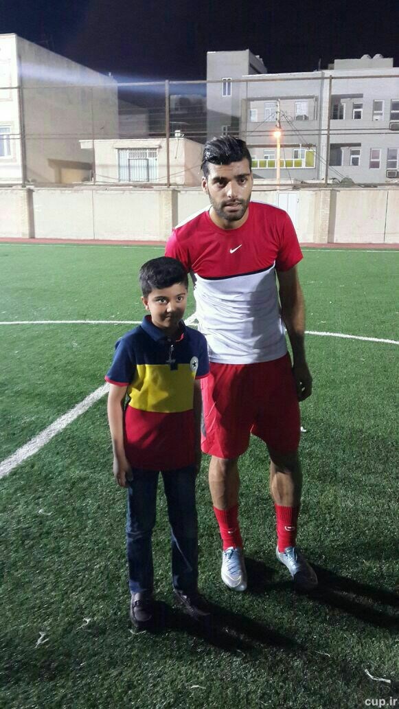 استراحت ستاره پرسپولیس در زادگاهش+عکس استراحت ستاره پرسپولیس در زادگاهش+عکس