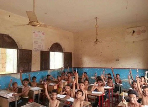دانشآموزان یمنی در کلاس برهنه شدند +عکس دانشآموزان یمنی در کلاس برهنه شدند +عکس
