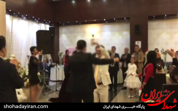خوانندگی زن برهنه در مجلس خوانندگی زن برهنه در مجلس