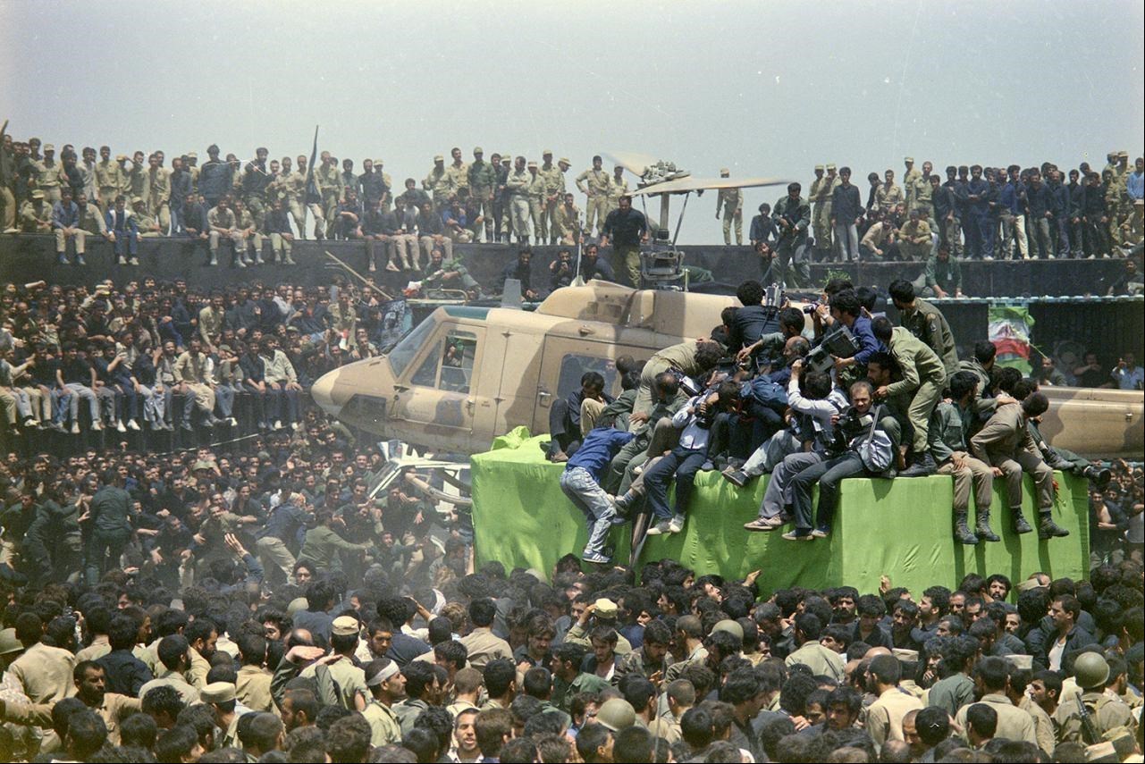 ارتحال امام (ره) و قیام پانزده خرداد به روایت تصویر ارتحال امام (ره) و قیام پانزده خرداد به روایت تصویر