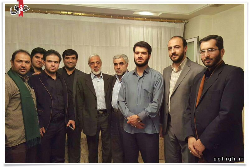 میثم مطیعی در منزل شهید مدافع حرم +عکس