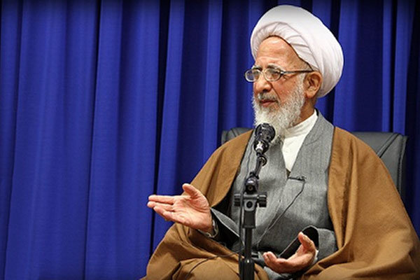 هیچکس خیال نکند این فضا فضای مجازی است هیچکس خیال نکند این فضا فضای مجازی است