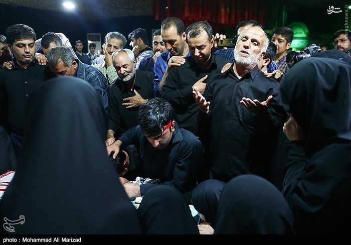 عکس/ وداع با دو شهید مدافع حرم در معراج شهدا