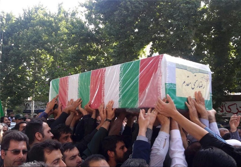 عکس/تشییع باشکوه شهید رستمی مقدم در خرمآباد عکس/تشییع باشکوه شهید رستمی مقدم در خرمآباد