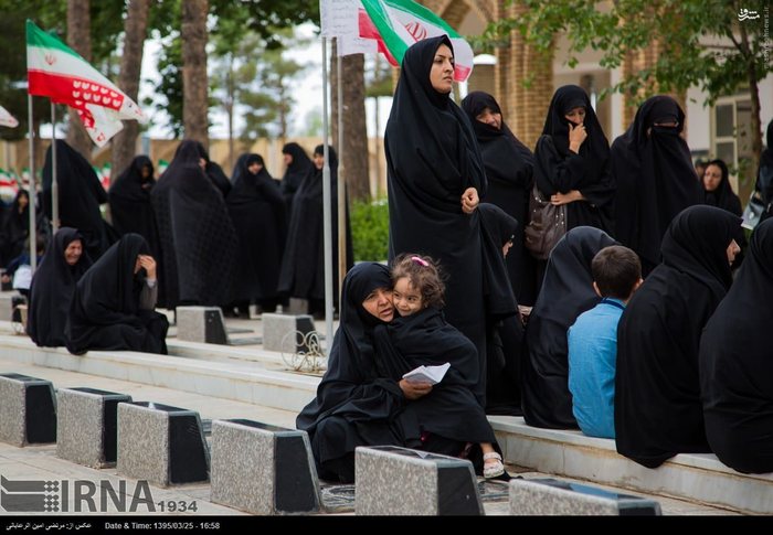 عکس/ تشییع شهید مدافع حرم سردار منصوری