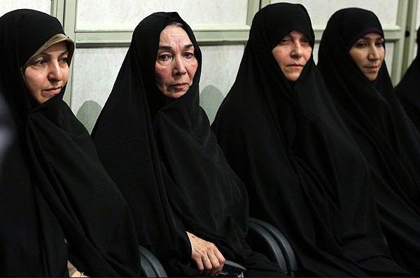 پروانه معصومی در حسینیه بیت رهبری +عکس